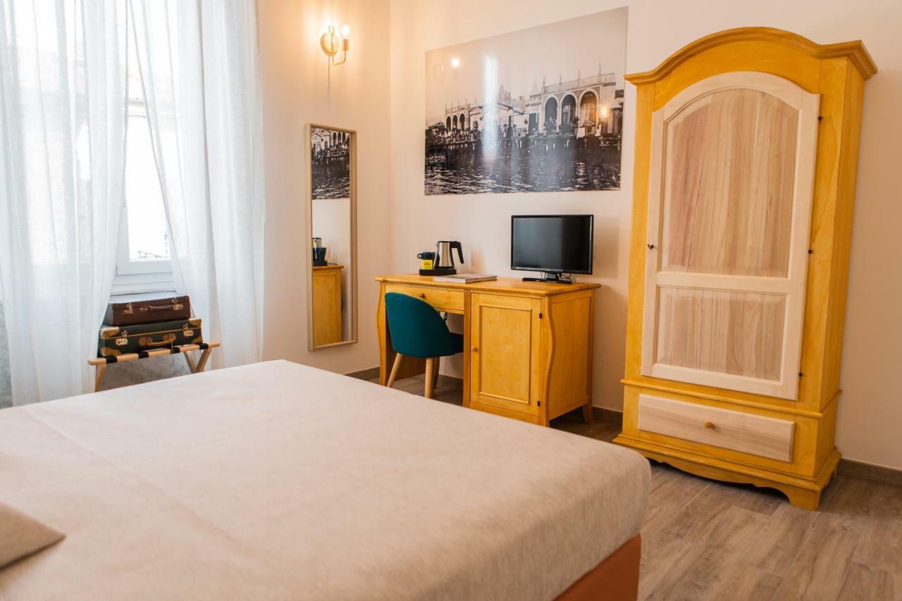 Demithos Rooms La Spezia Exterior photo